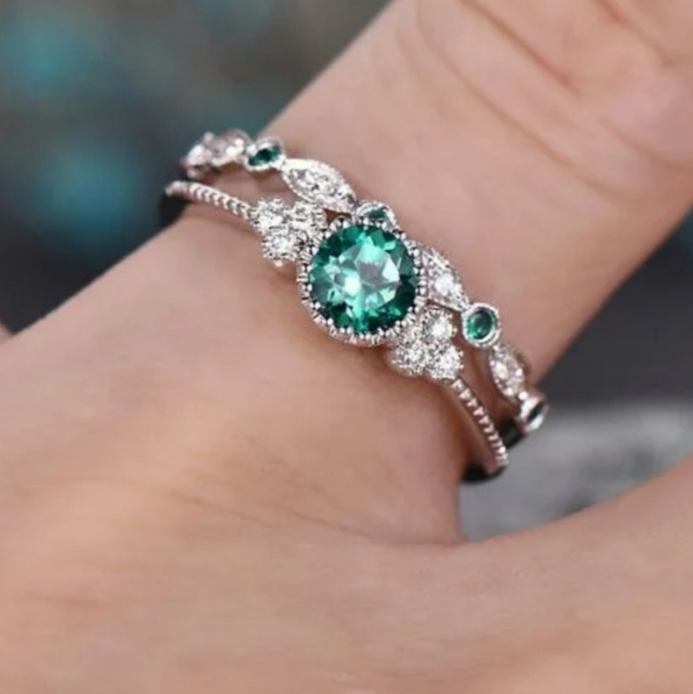 Ring - Picture 2 of 3
